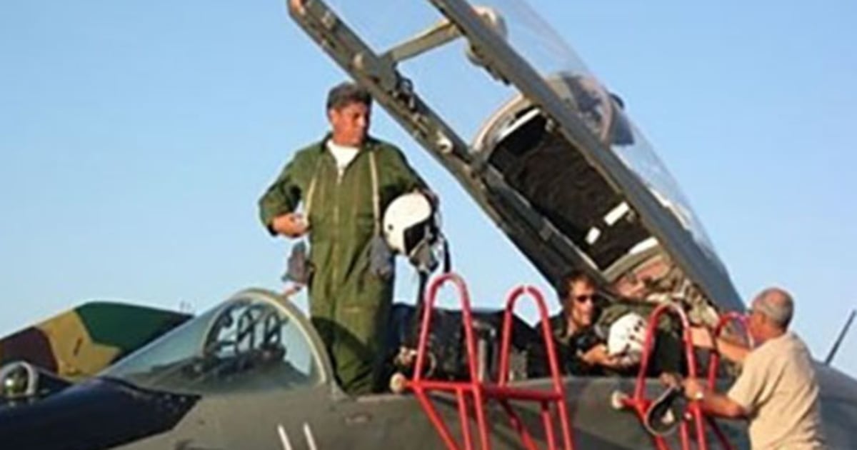 Cuban pilot listed in Raúl Castro indictment sentenced on immigration fraud case