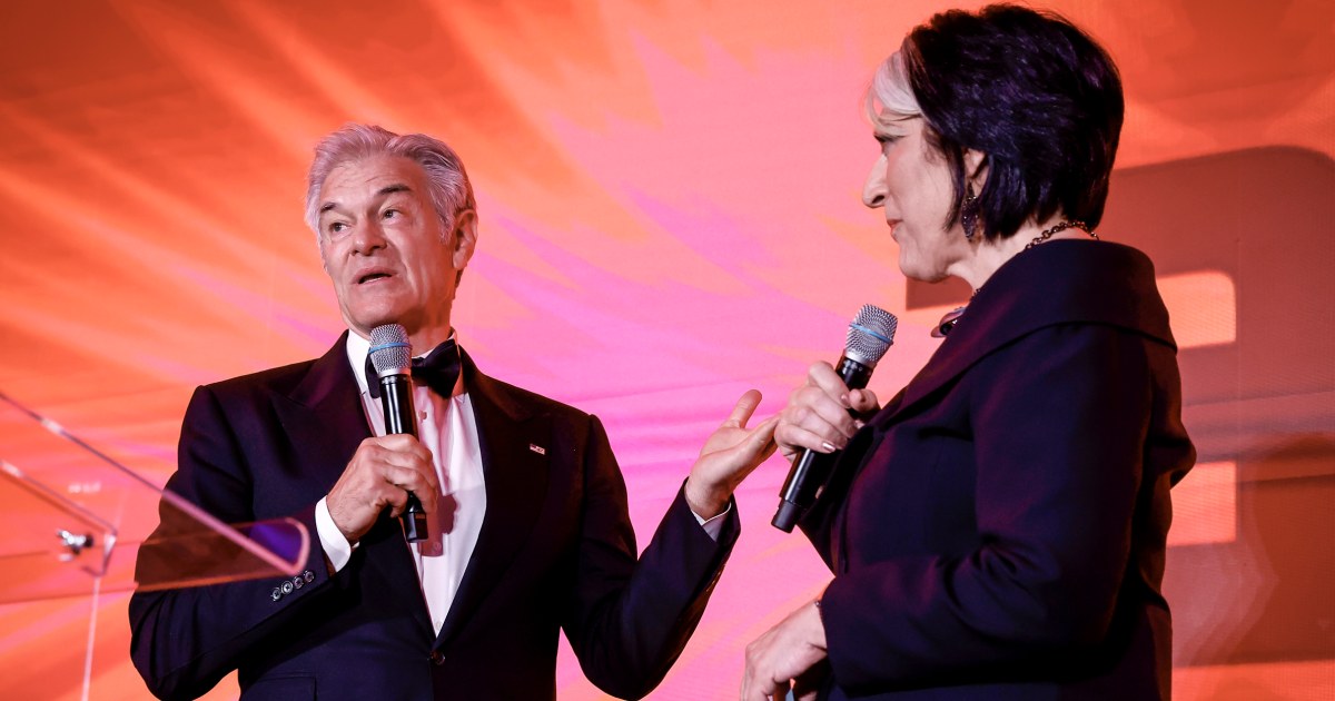 AI’s elite celebrated in Washington as the public sours on data centers and chatbots - BERITAJA