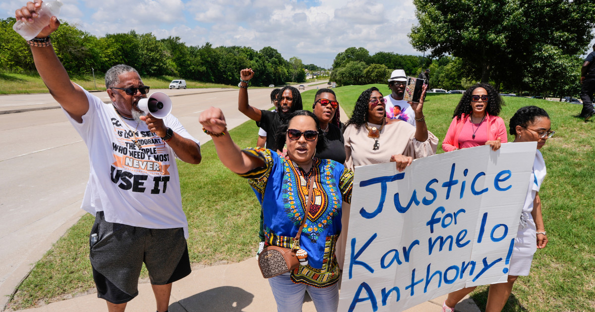 Second day of testimony in Karmelo Anthony fatal stabbing trial