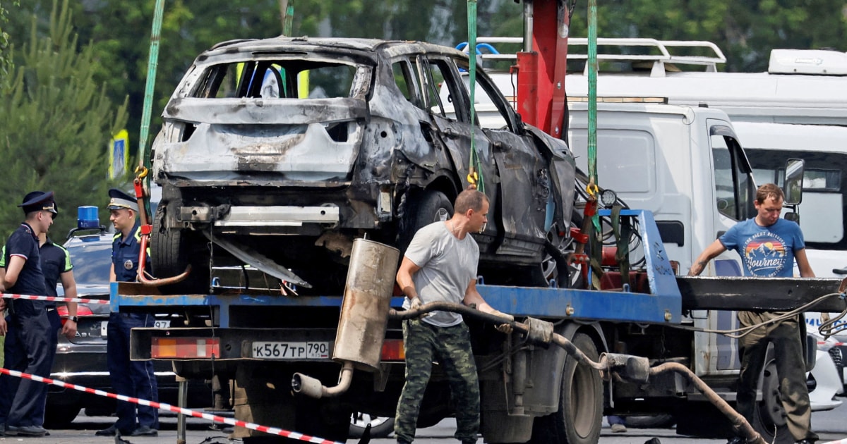 Russia probes two car bombs in Moscow