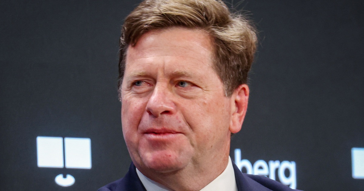 Trump Nominates Jay Clayton As Director Of National Intelligence - Beritaja