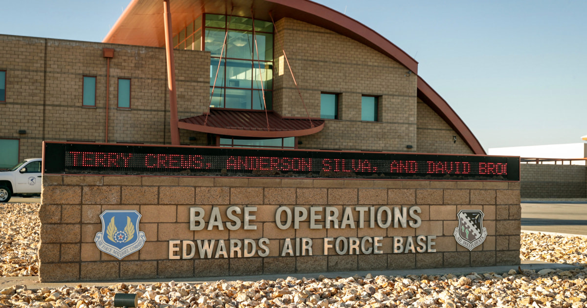 Air Force bomber crashed on takoff at California base