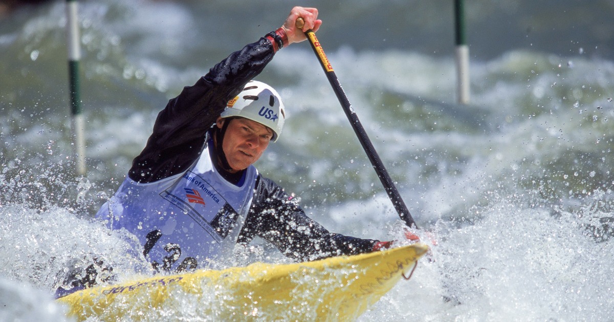 U.s. Olympic Canoeist David ‘davey’ Hearn Charged In Reflecting Pool Vandalism - Beritaja