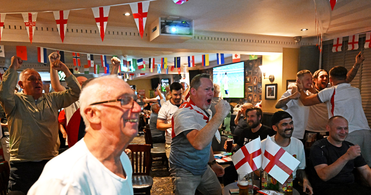Copa do Mundo impulsiona vendas de cerveja nos pubs da Inglaterra, mas alguns pubs ainda enfrentam pedidos finais