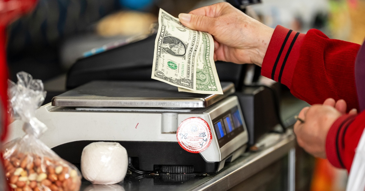 Inflation in focus as wage growth slows for workers