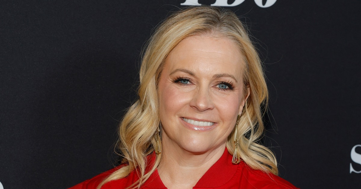 Melissa Joan Hart’s Movie Premiere Photos Show Why You Shouldn’t Trust Every Picture