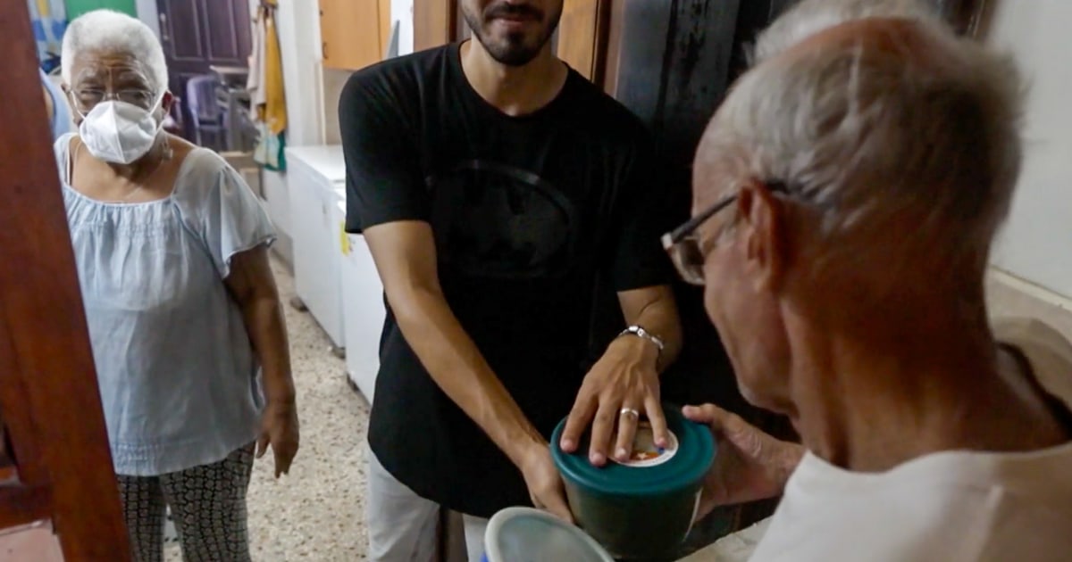 Hungry, scavenging in the trash: Cuba’s elderly increasingly rely on Havana’s Catholic churches