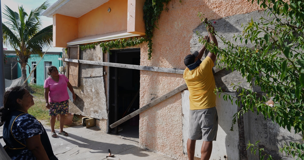 Residents of Mexico’s Baja California Sur state are boarding up homes as Hurricane Polo comes down on the peninsula, threatening high winds, floods and mudslides.