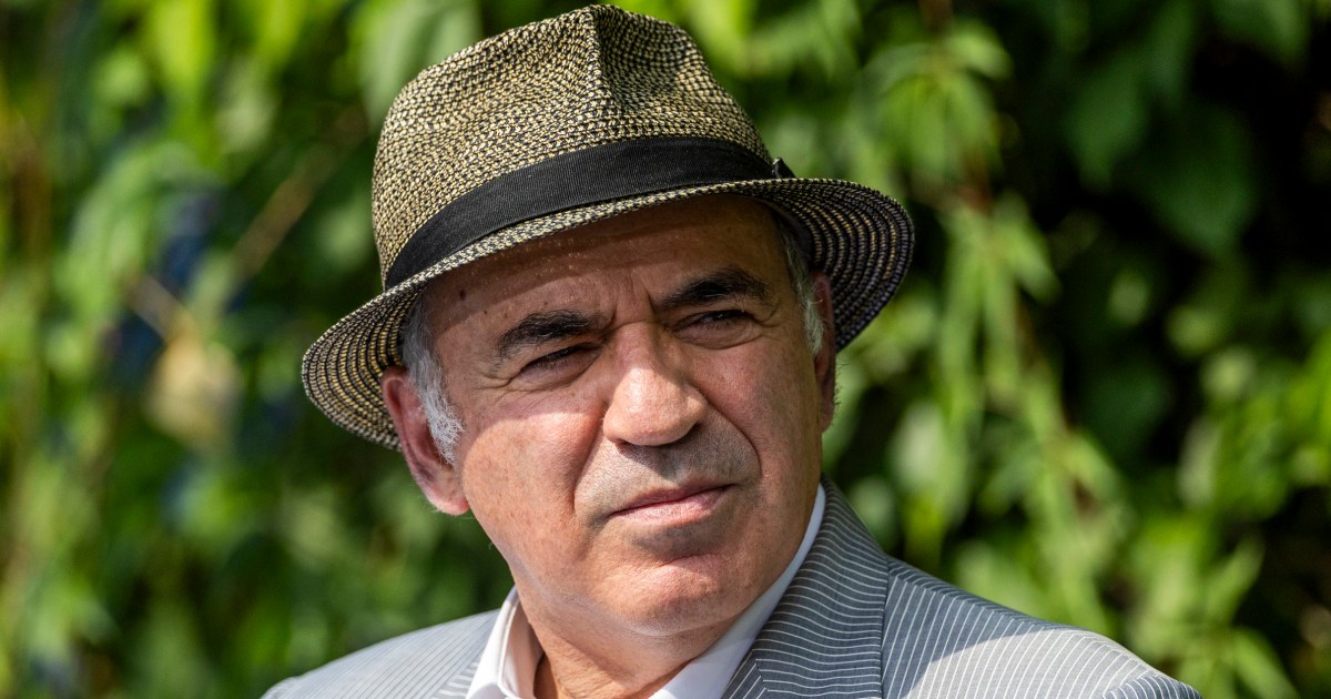 Kremlin critic and chess champion Garry Kasparov says the FBI warned him that his life was in danger shortly before the U.S. announced it had uncovered what it called a Russian murder-for-hire plot in Washington.