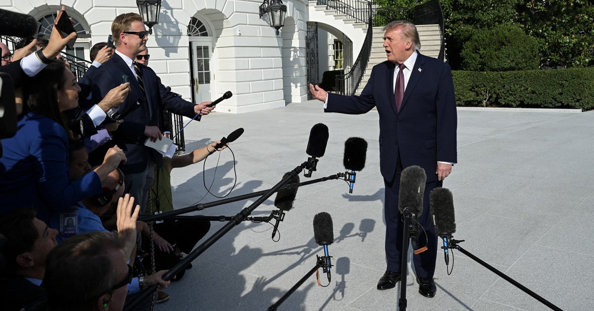 Federal Judge Issues Longer-term Decision Blocking Trump’s White House Media Ban - Beritaja Federal Judge Issues Longer-term Decision Blocking Trump’s White House Media Ban - Beritaja