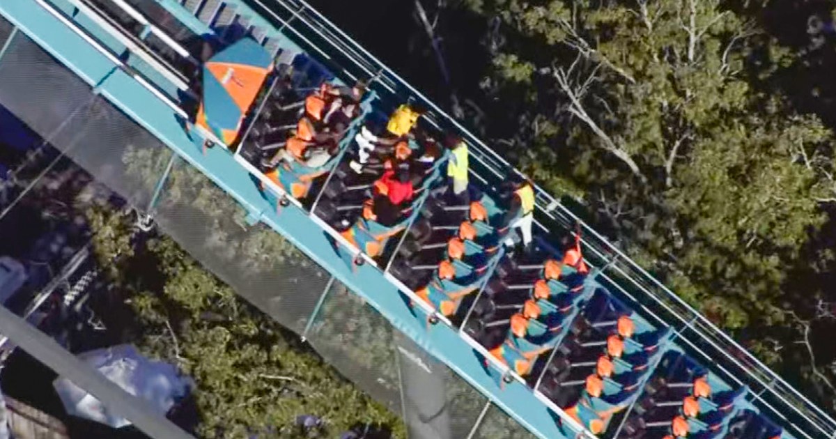 1 Dead, Others Hurt At Six Flags Over Georgia As Guests Say Man Fell From Coaster - Beritaja