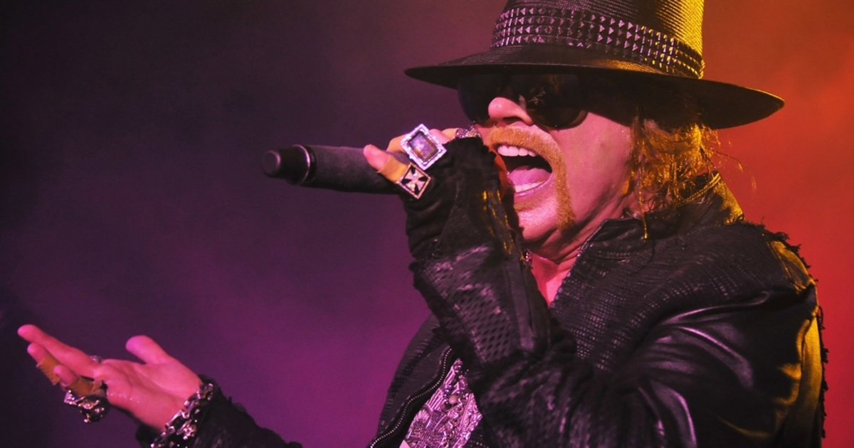 Slash says Rock Hall reunion doubtful because Axl Rose 'hates my guts