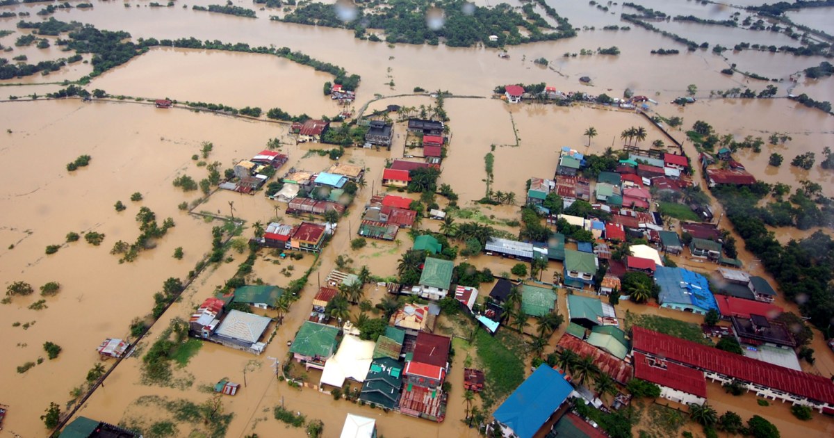 Widespread flooding continues in Manila