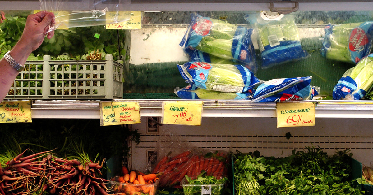 Bagged lettuce or bulk? Experts offer food safety advice