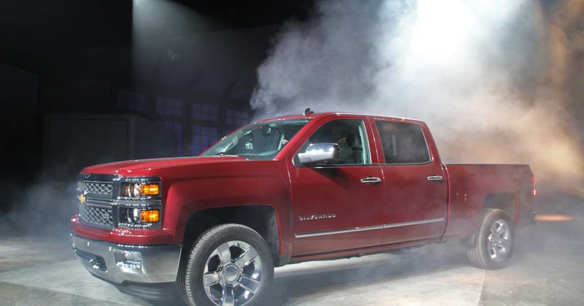 GM bets on economic growth, unveils new trucks