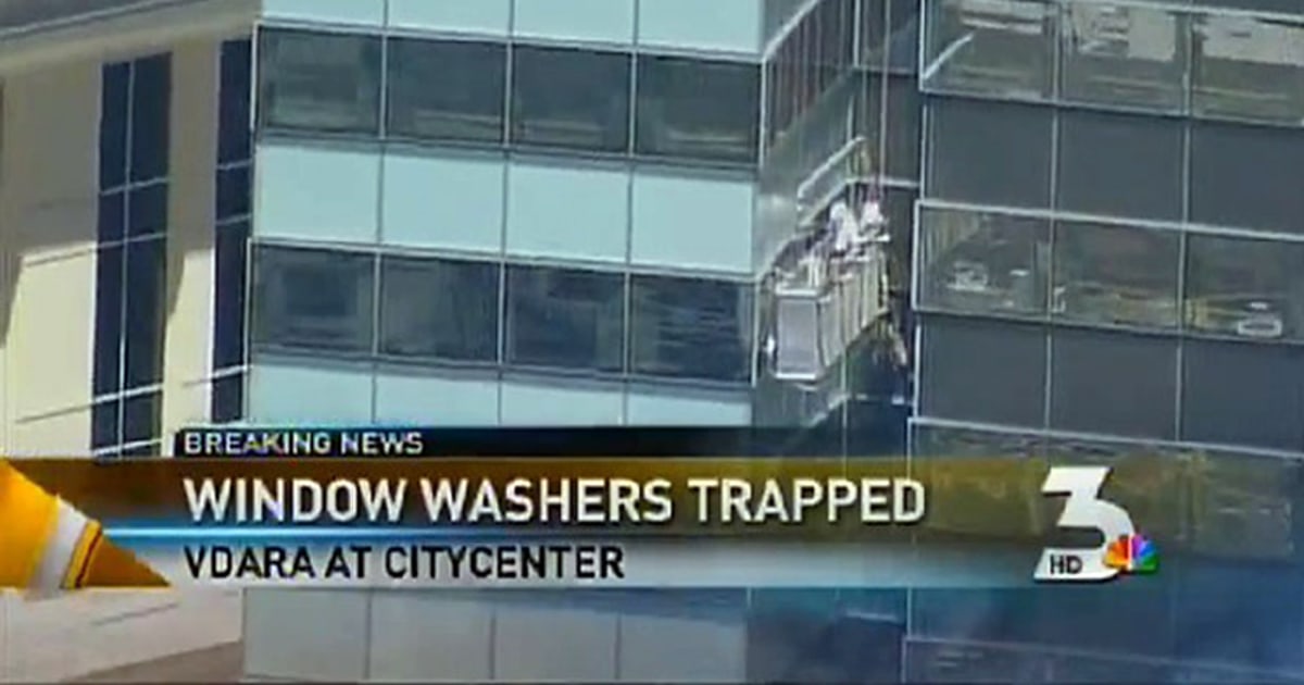Window washers stranded for hours outside Las Vegas hotel's 35th floor