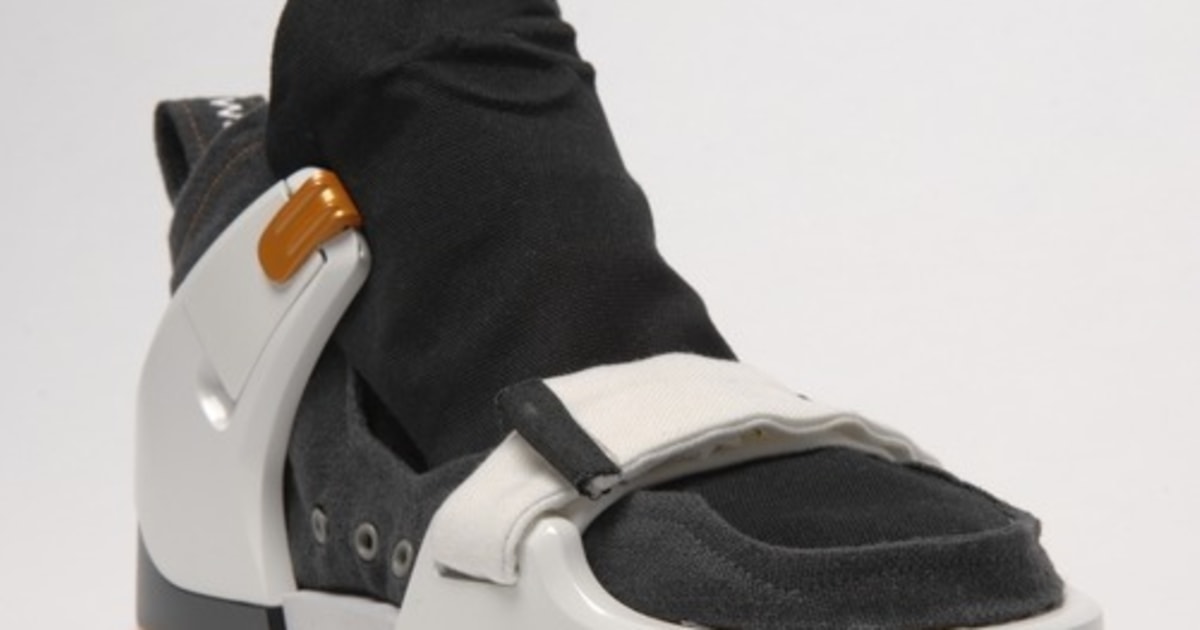 Concept sneakers track your dancing moves with smartphone app