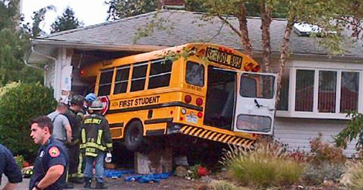 Long Island school bus driver crashes into house, charged with DWI