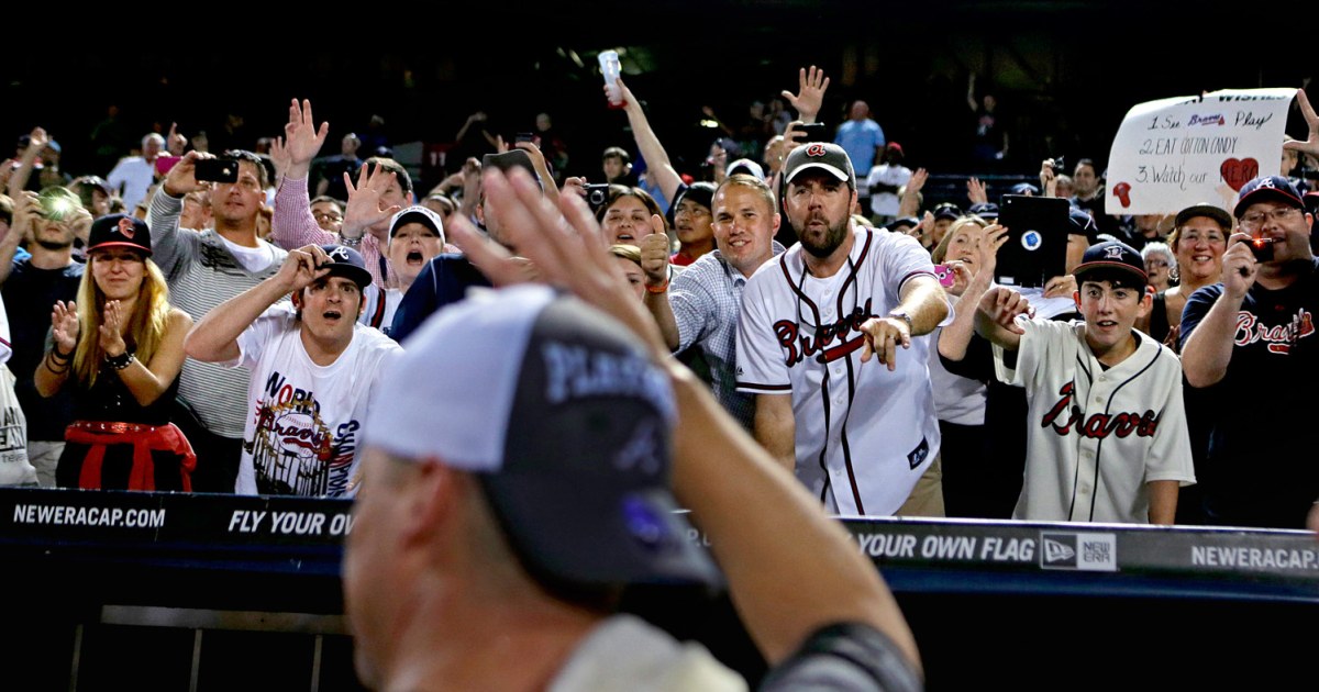 Braves clinch playoff spot with walkoff home run