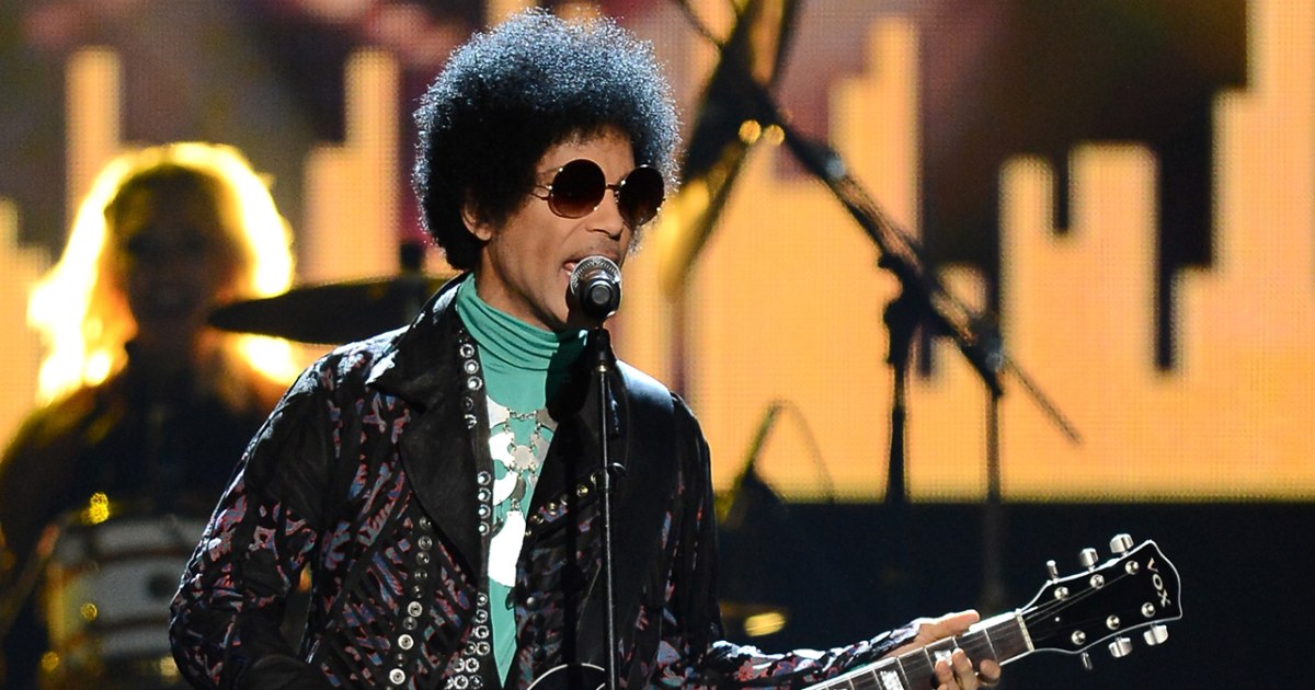 Prince tweets cover of new single, featuring Dave Chappelle as Prince