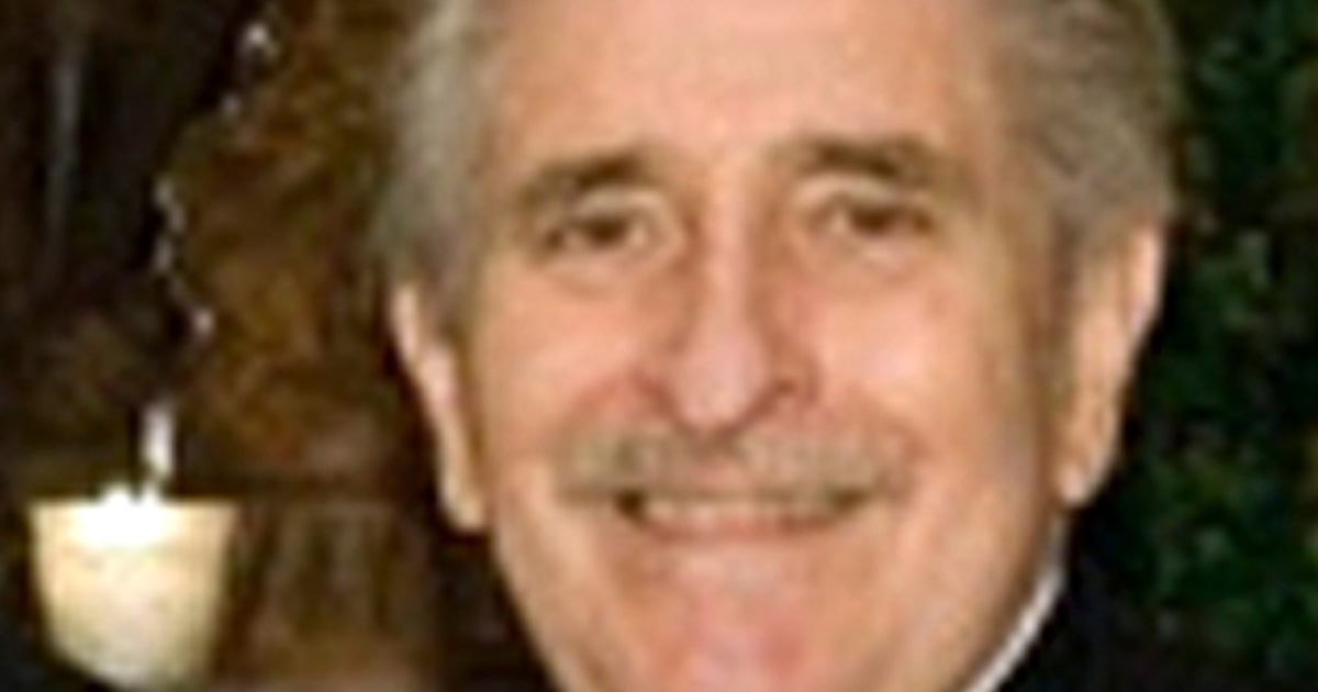 Televangelist Paul Crouch dies