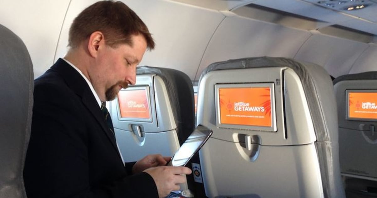 JetBlue launches free inflight WiFi