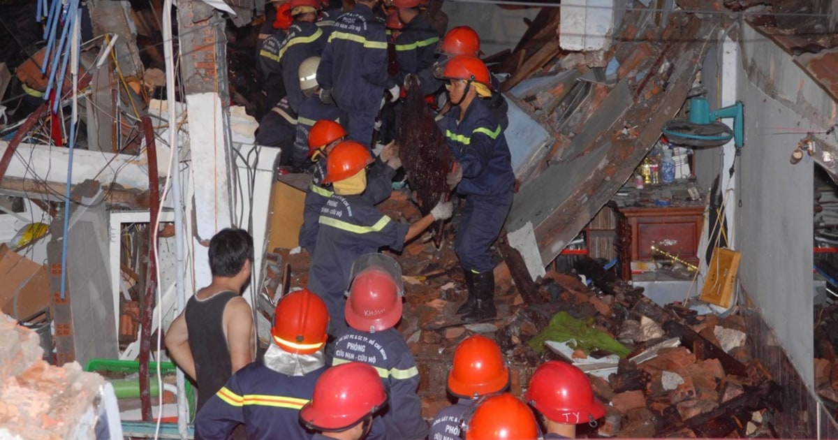 Blast in Vietnam film special effects warehouse kills 10