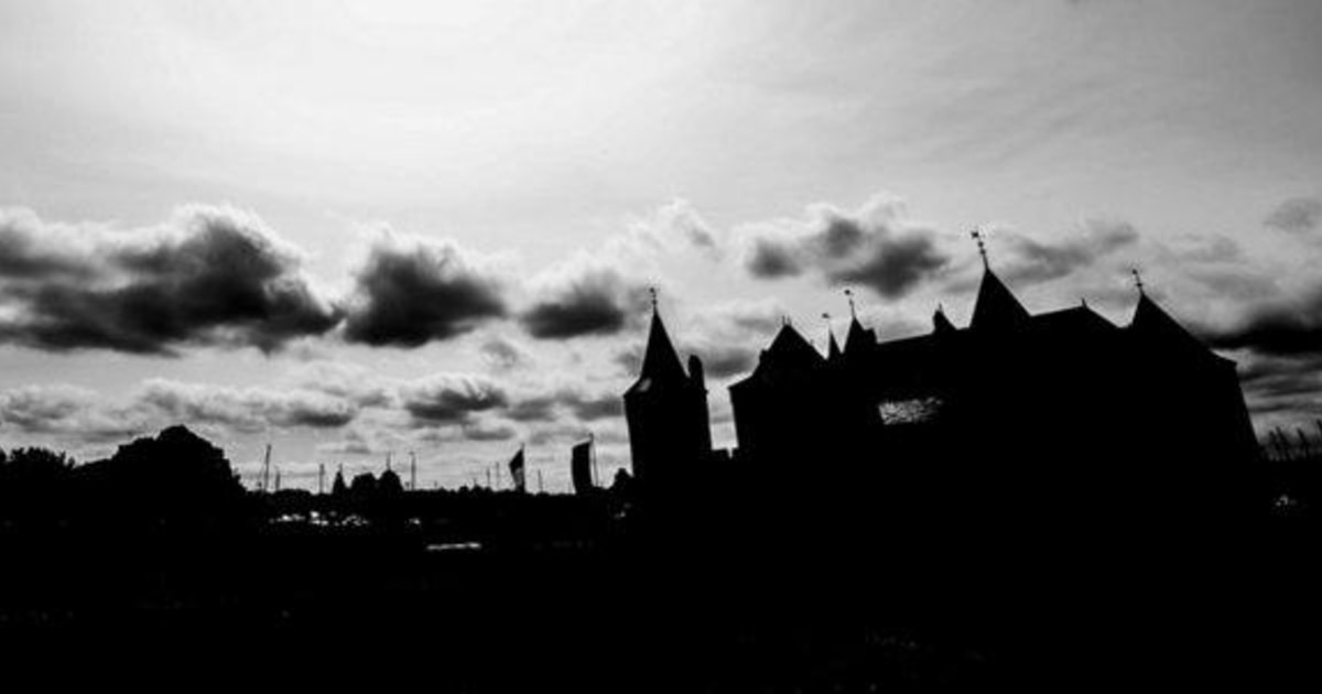 This UFO will make your skin crawl ... and so will some insects