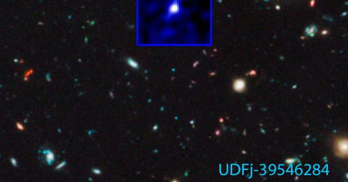 Hubble Spots Farthest Galaxy ... Again