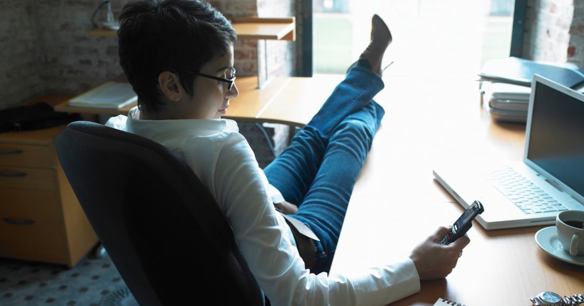 Students Multitasking Students can't resist distraction for two minutes ... and neither can you