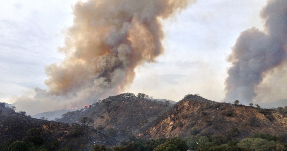 Southern California wildfire prompts evacuation of 4,000 people