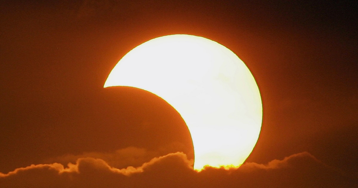 Watch for Sunday's strange solar eclipse on East Coast — and online