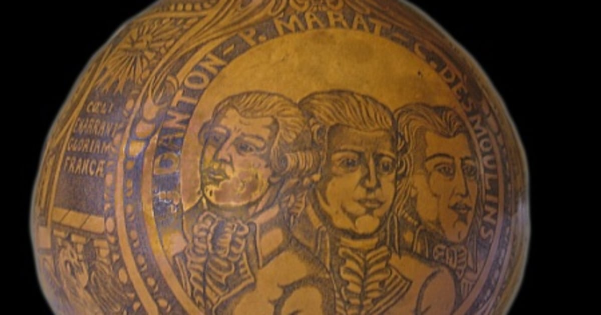 Royal buzzkill: Gourd doesn't hold Louis XVI's blood