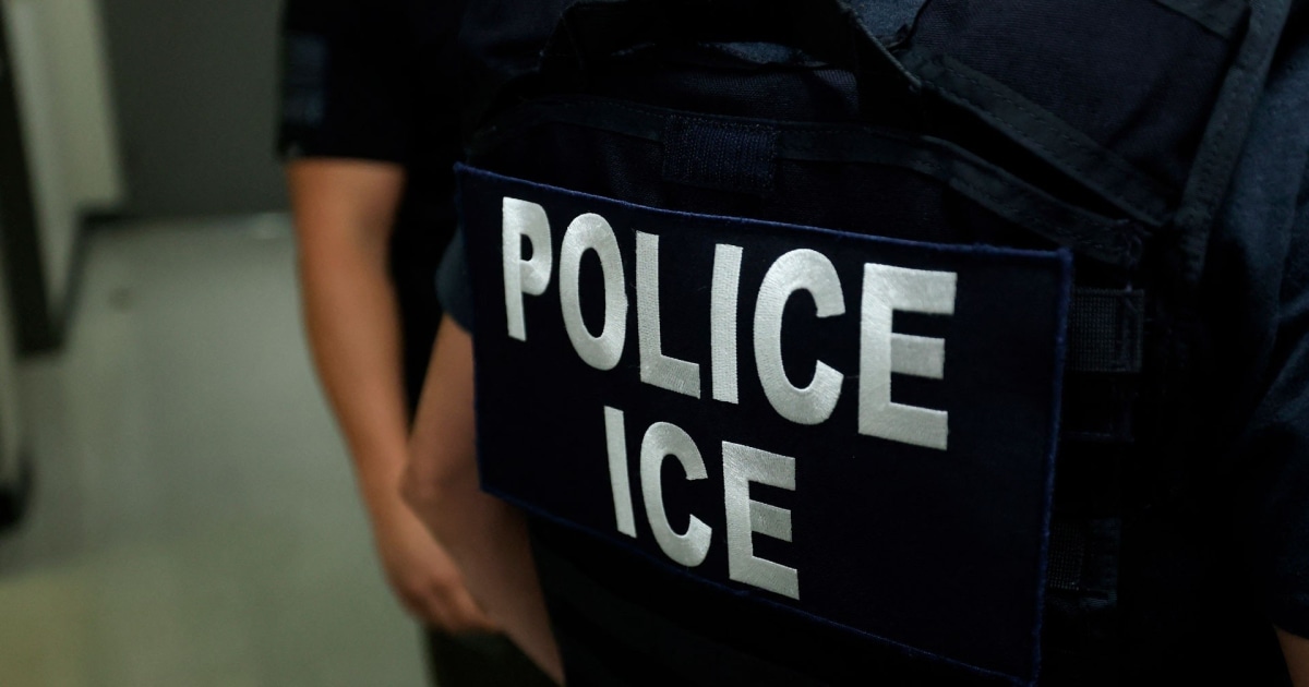 ¿Qué derechos tiene un migrante mientras está bajo custodia de ICE ...