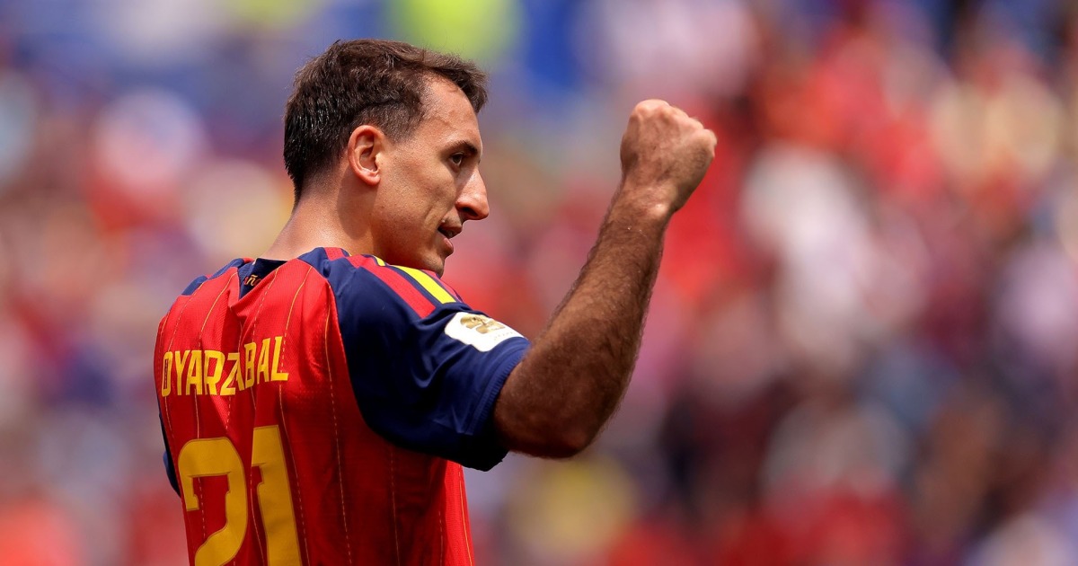 Oyarzabal Y De La Fuente Celebran El Pase De España Rozando La Perfección Ante Austria - Beritaja