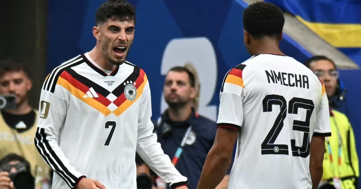 Kai Havertz anota de penal el 3-1 para Alemania