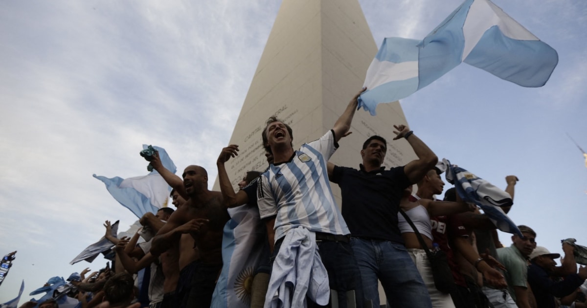 Argentinos celebran en grande el pase a la final de Catar 2022