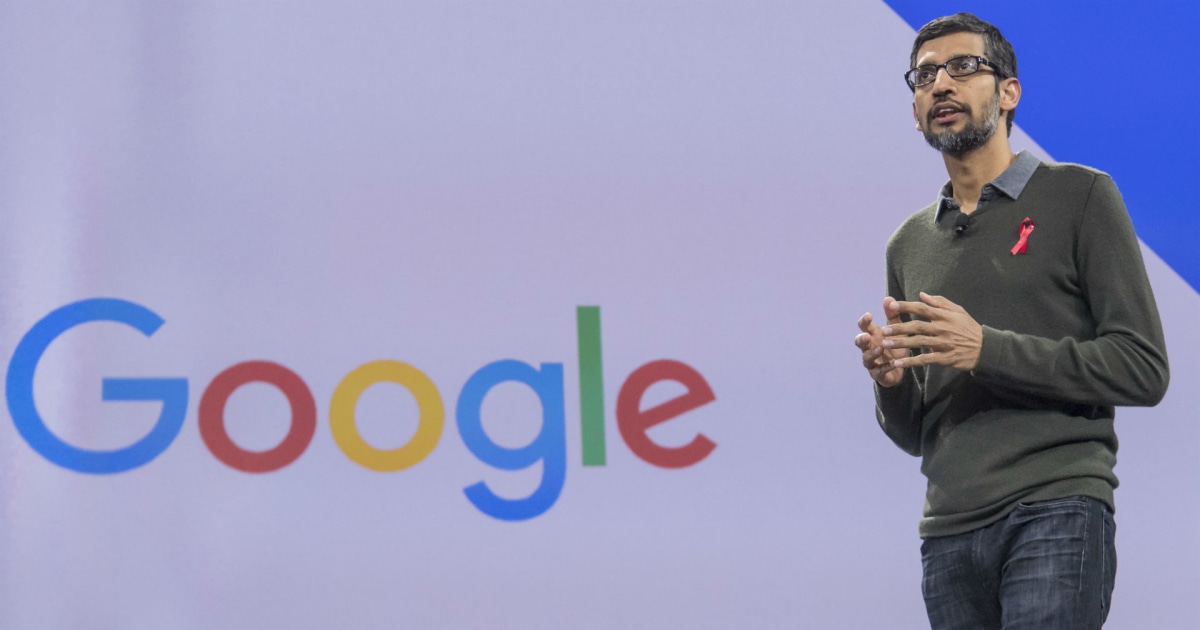 El CEO de Google tuvo que explicar por qué al buscar “idiota” aparece ...