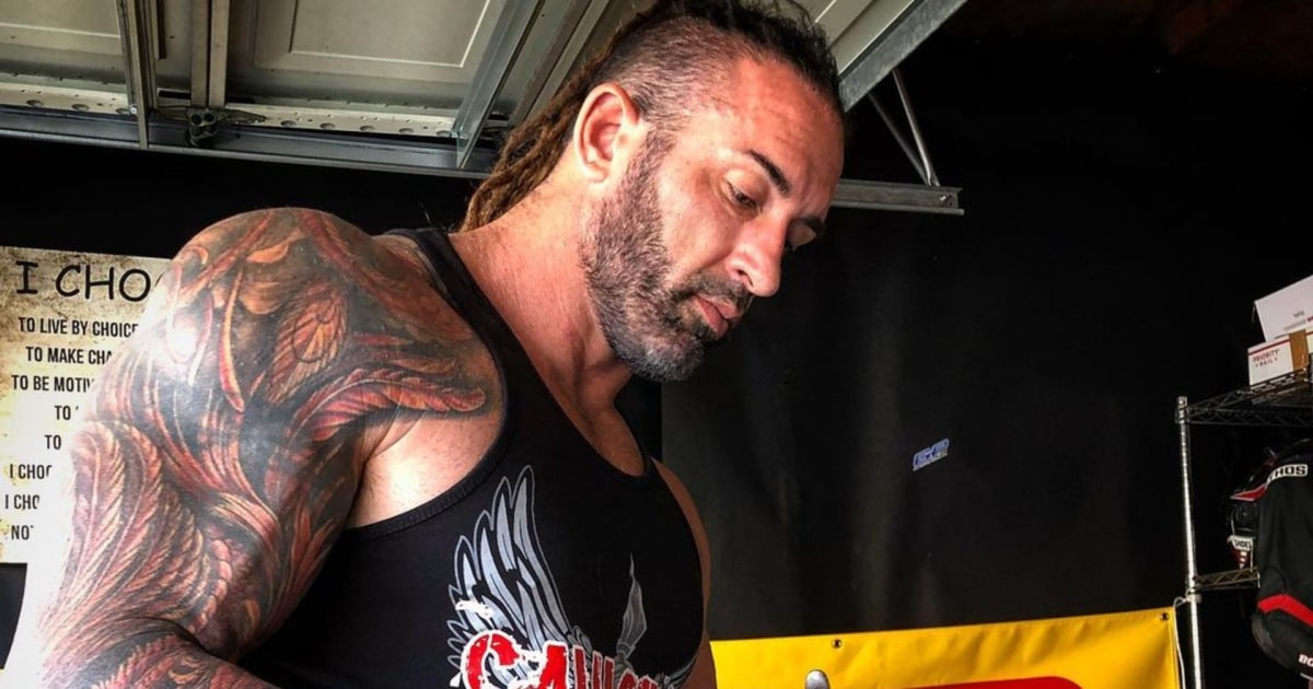 Tyler Reks Male Tyler Reks, la exestrella de la WWE que ahora es una mujer transgénero