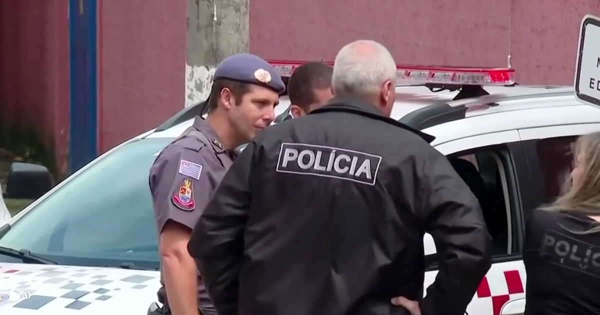 Un alumno de 13 años de Brasil mata a una profesora a puñaladas y hiere ...