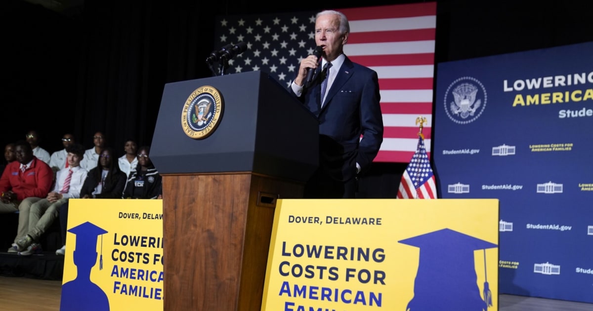 Biden cancela monto adicional de la deuda estudiantil | Telemundo
