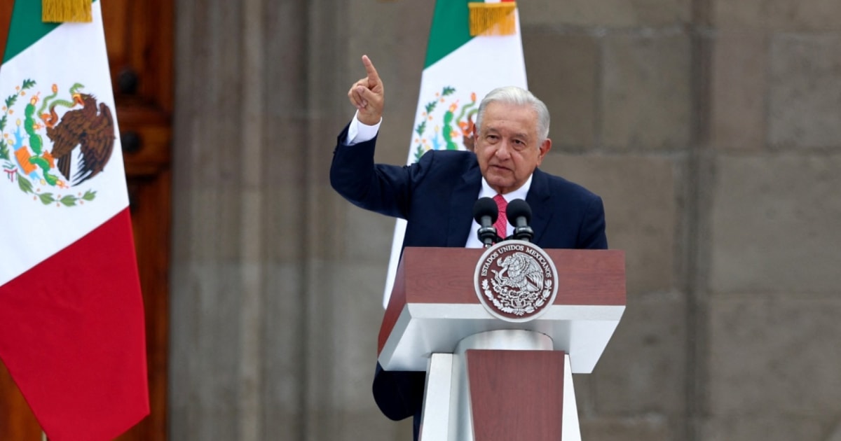 AMLO presenta su último informe de Gobierno ante un Zócalo abarrotado ...
