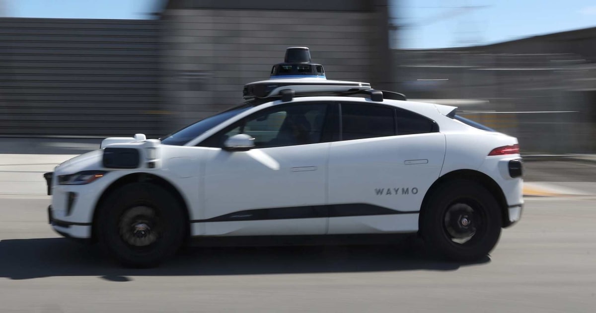En video: Un robotaxi le jugó una mala pasada a un pasajero que iba al ...