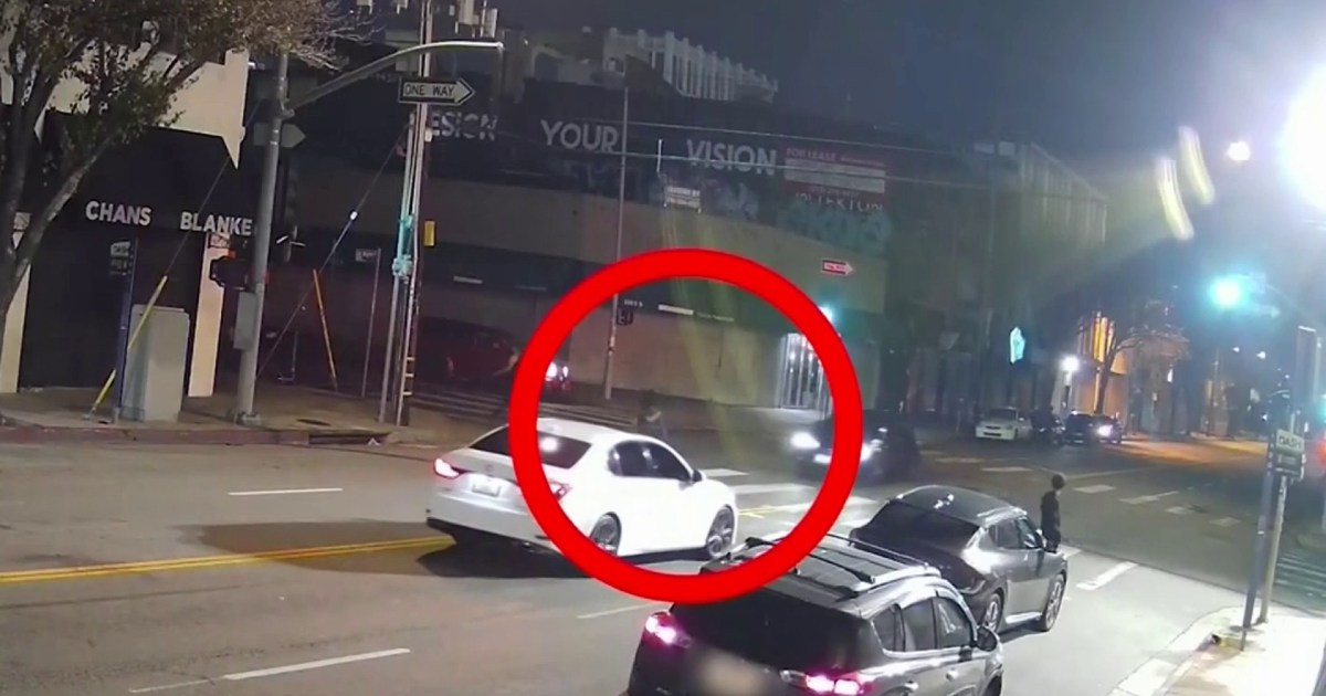 Chofer atropella a una joven y se da a la fuga en Los Ángeles