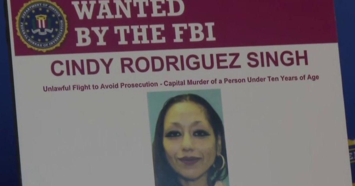 FBI arresta a una madre acusada de la muerte de su hijo en Texas ...