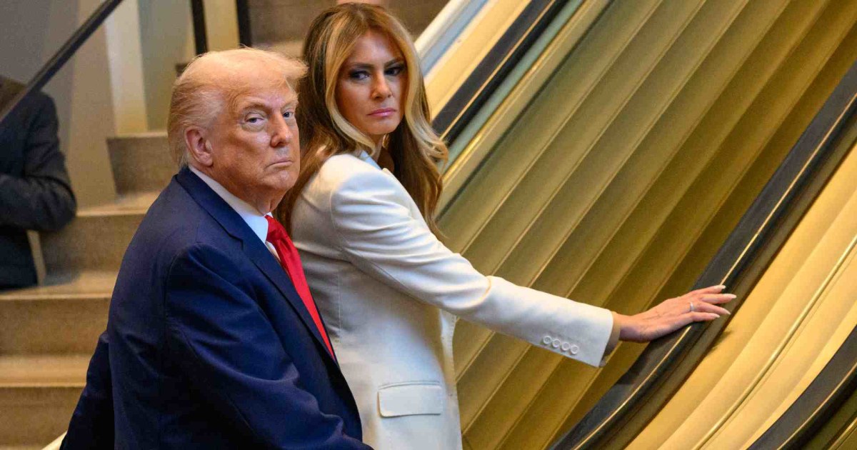 La Casa Blanca acusa de "sabotaje" incidente de Trump con escalera ...