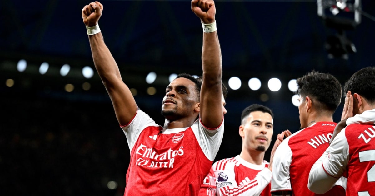 Arsenal consigue triunfo de oro ante el Chelsea y se aferra al liderato