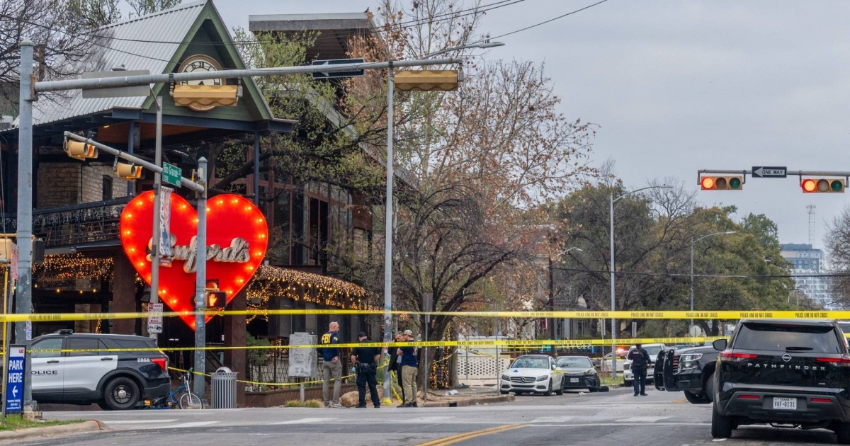 Muere uno de los 14 heridos en el tiroteo en un bar de Austin: ya son ...