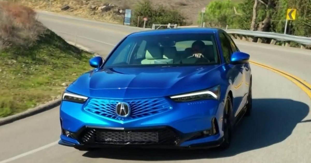 El Acura Integra 2026 regresa la sensación de manejo que da la transmisión manual