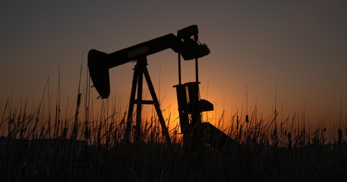 El precio del barril de petróleo supera los $100: primera vez desde ...
